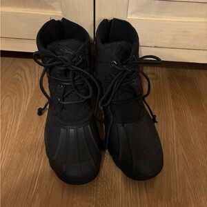 Sperry Black Quilted Women's Winter Boots